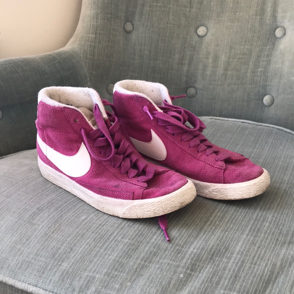 💘💞 NIKE Mid Top Blazers Sz 6 💞💘